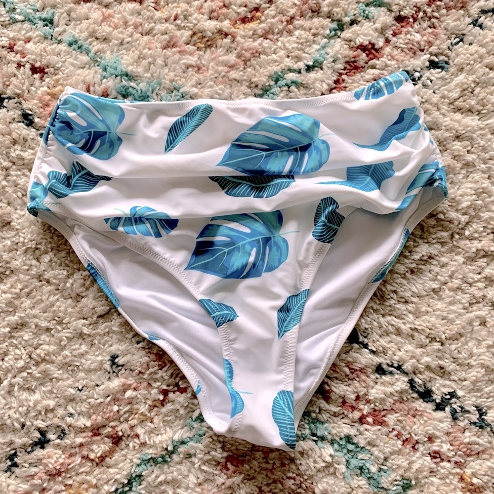 Cupshe high waisted bottoms